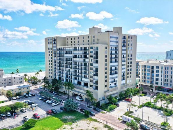 322 Buchanan St 1407, Hollywood FL 33019
