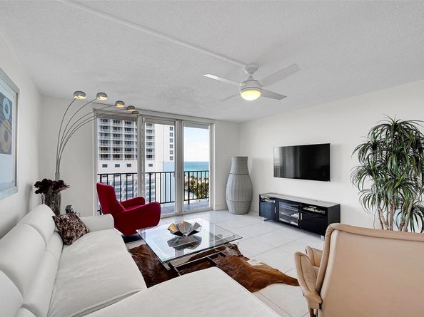 322 Buchanan St 1407, Hollywood FL 33019