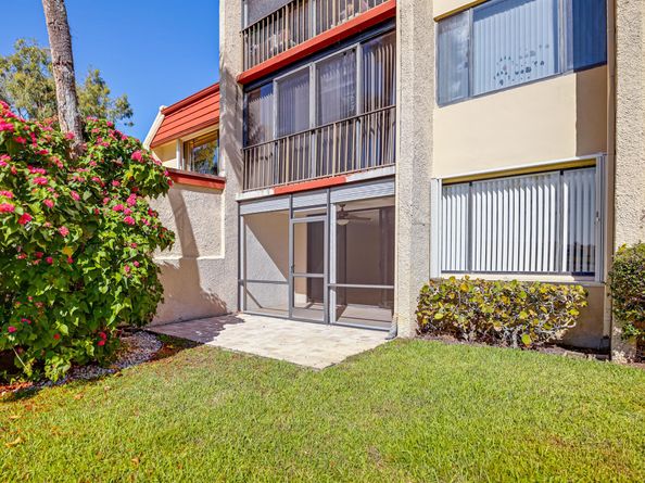 4489 Luxemburg Court Apt. 108, Lake Worth FL 33467