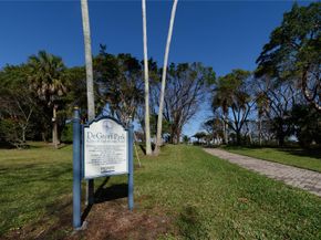 1511 SE 15th Ct 201, Deerfield Beach FL 33441