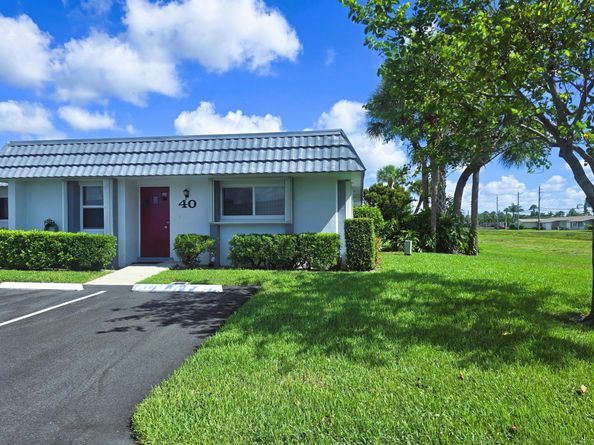 2886 Fernley Drive E 40, West Palm Beach FL 33415