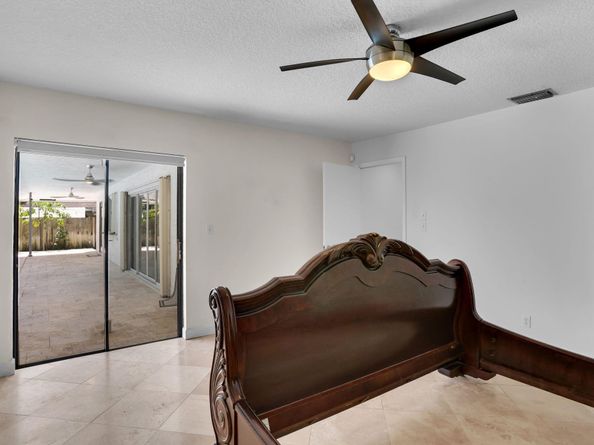 17634 Lake Park Road, Boca Raton FL 33487