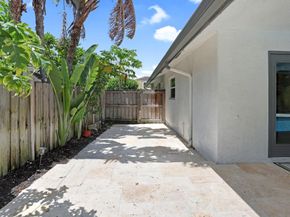 17634 Lake Park Road, Boca Raton FL 33487