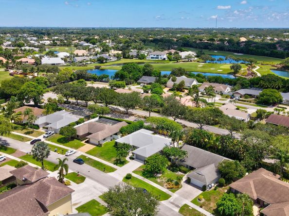 17634 Lake Park Road, Boca Raton FL 33487