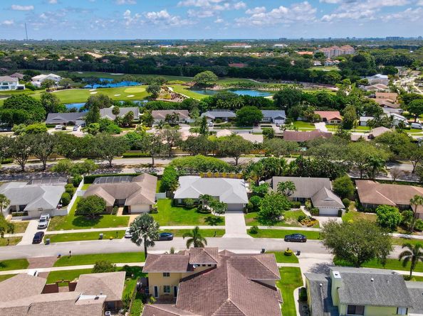 17634 Lake Park Road, Boca Raton FL 33487