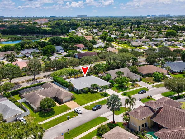 17634 Lake Park Road, Boca Raton FL 33487