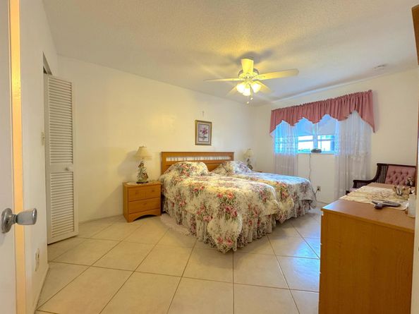 5300 Washington Street I105, Hollywood FL 33021