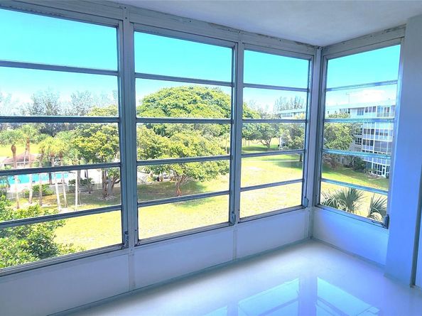 2650 S Course Dr 505, Pompano Beach FL 33069