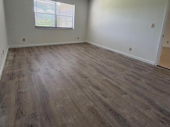 9355 SW 8th Street 216, Boca Raton FL 33428
