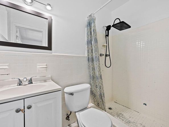 309 SW 7th Street, Hallandale Beach FL 33009