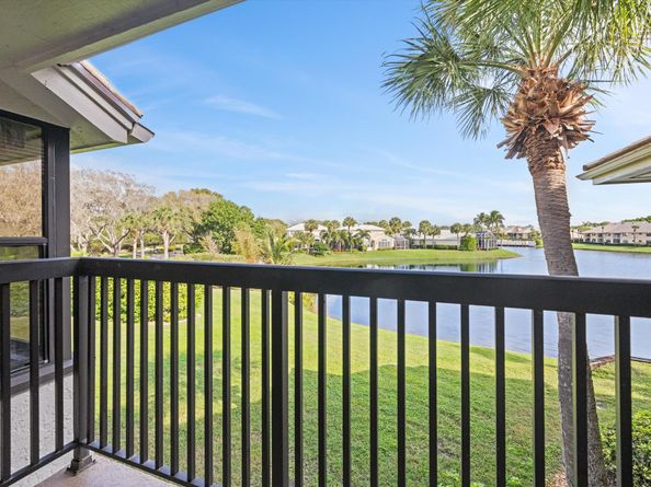 3971 Schooner Pointe Drive 201, Jupiter FL 33477