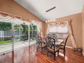 10361 NW 11th Ct, Plantation FL 33322