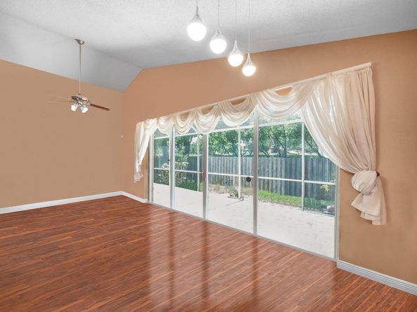 10361 NW 11th Ct, Plantation FL 33322