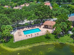 10361 NW 11th Ct, Plantation FL 33322