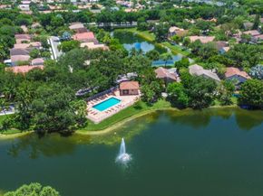 10361 NW 11th Ct, Plantation FL 33322