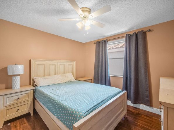 10361 NW 11th Ct, Plantation FL 33322