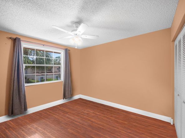 10361 NW 11th Ct, Plantation FL 33322