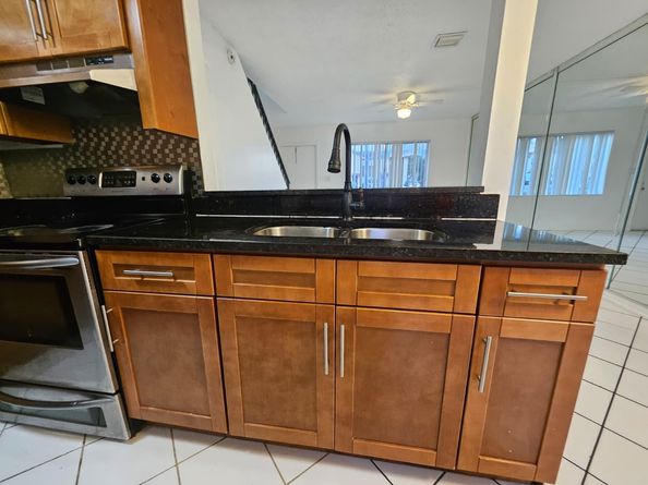 6609 Winfield Blvd 102A, Pompano Beach FL 33063