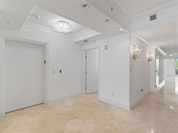 1063 Hillsboro Mile 203, Hillsboro Beach FL 33062
