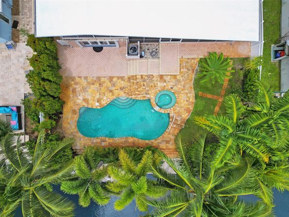 2542 Marathon Ln, Fort Lauderdale FL 33312