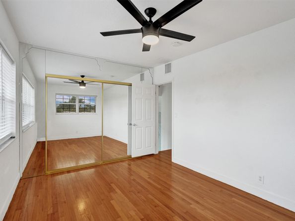 2542 Marathon Ln, Fort Lauderdale FL 33312