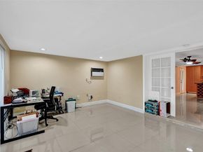 2542 Marathon Ln, Fort Lauderdale FL 33312