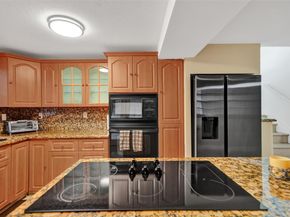 2542 Marathon Ln, Fort Lauderdale FL 33312