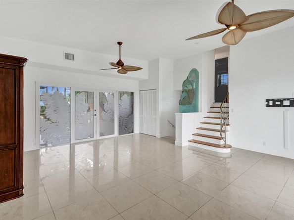 2542 Marathon Ln, Fort Lauderdale FL 33312