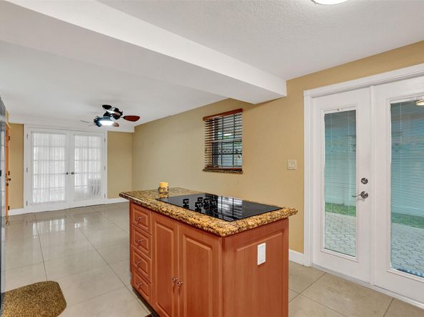 2542 Marathon Ln, Fort Lauderdale FL 33312