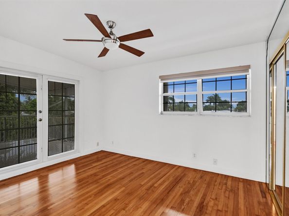 2542 Marathon Ln, Fort Lauderdale FL 33312