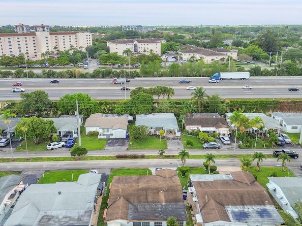 4189 NW 52nd Avenue, Lauderdale Lakes FL 33319