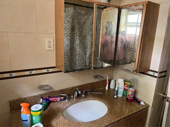 427 NE 160th St, Miami FL 33162