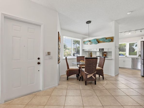 6806 Via Regina, Boca Raton FL 33433