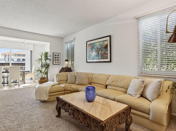 6806 Via Regina, Boca Raton FL 33433
