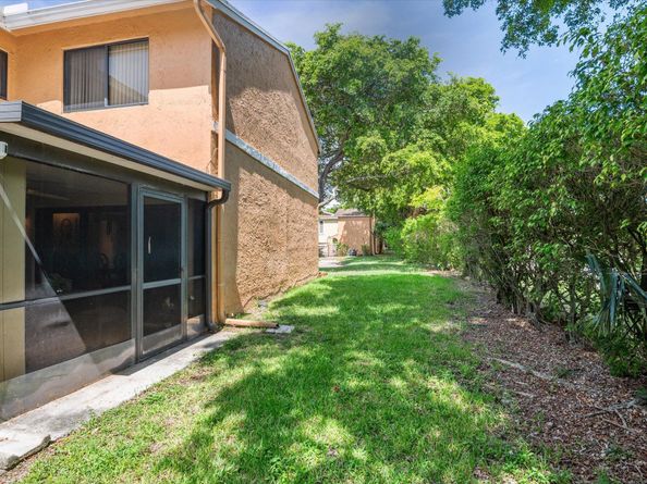 8041 NW 71st Court, Tamarac FL 33321