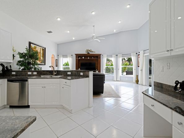7335 Sterling Falls Lane, Boynton Beach FL 33437
