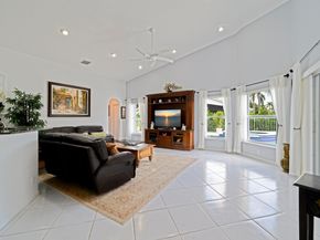 7335 Sterling Falls Lane, Boynton Beach FL 33437