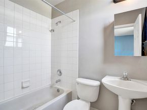 1033 NE 17th Way 902, Fort Lauderdale FL 33304