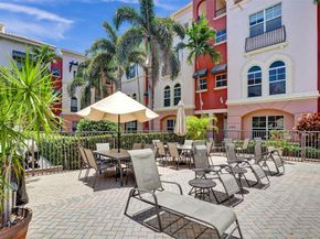1033 NE 17th Way 902, Fort Lauderdale FL 33304