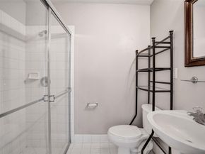 1033 NE 17th Way 902, Fort Lauderdale FL 33304