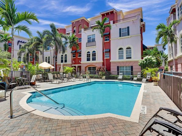 1033 NE 17th Way 902, Fort Lauderdale FL 33304