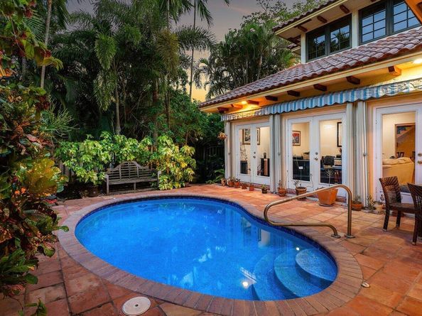 326 S Atlantic Drive, Lantana FL 33462