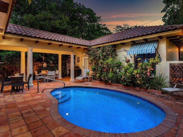 326 S Atlantic Drive, Lantana FL 33462