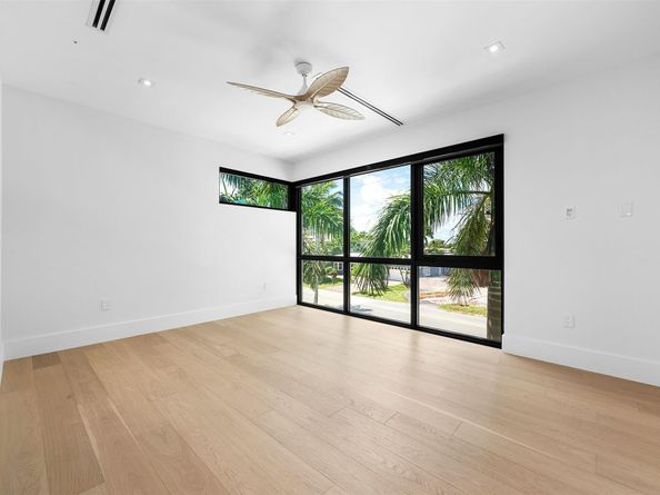 2500 Middle River Drive, Fort Lauderdale FL 33305