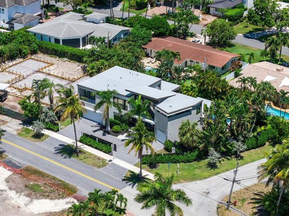 2500 Middle River Drive, Fort Lauderdale FL 33305