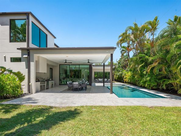 2500 Middle River Drive, Fort Lauderdale FL 33305
