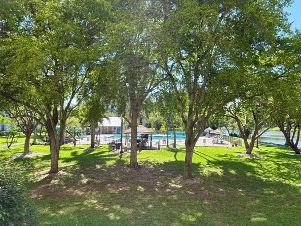 2112 S Cypress Bend Dr 203, Pompano Beach FL 33069