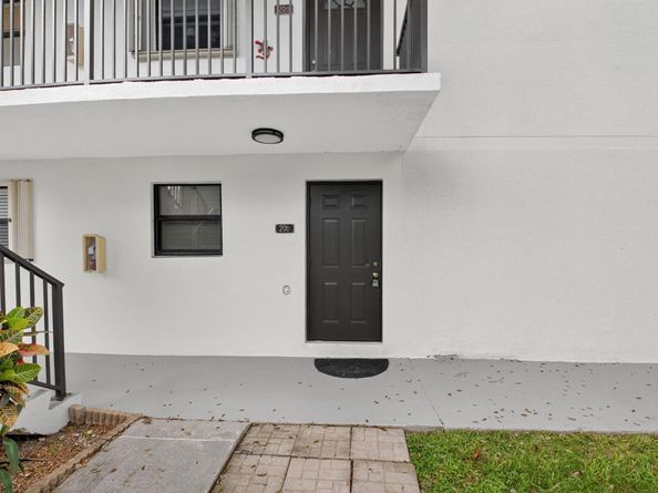 502 Osprey Drive 20b, Delray Beach FL 33444