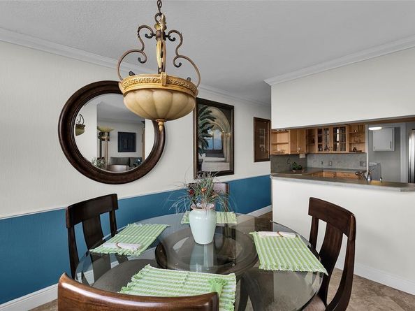 105 Lake Emerald Dr 711, Oakland Park FL 33309