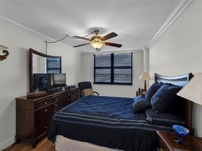 105 Lake Emerald Dr 711, Oakland Park FL 33309